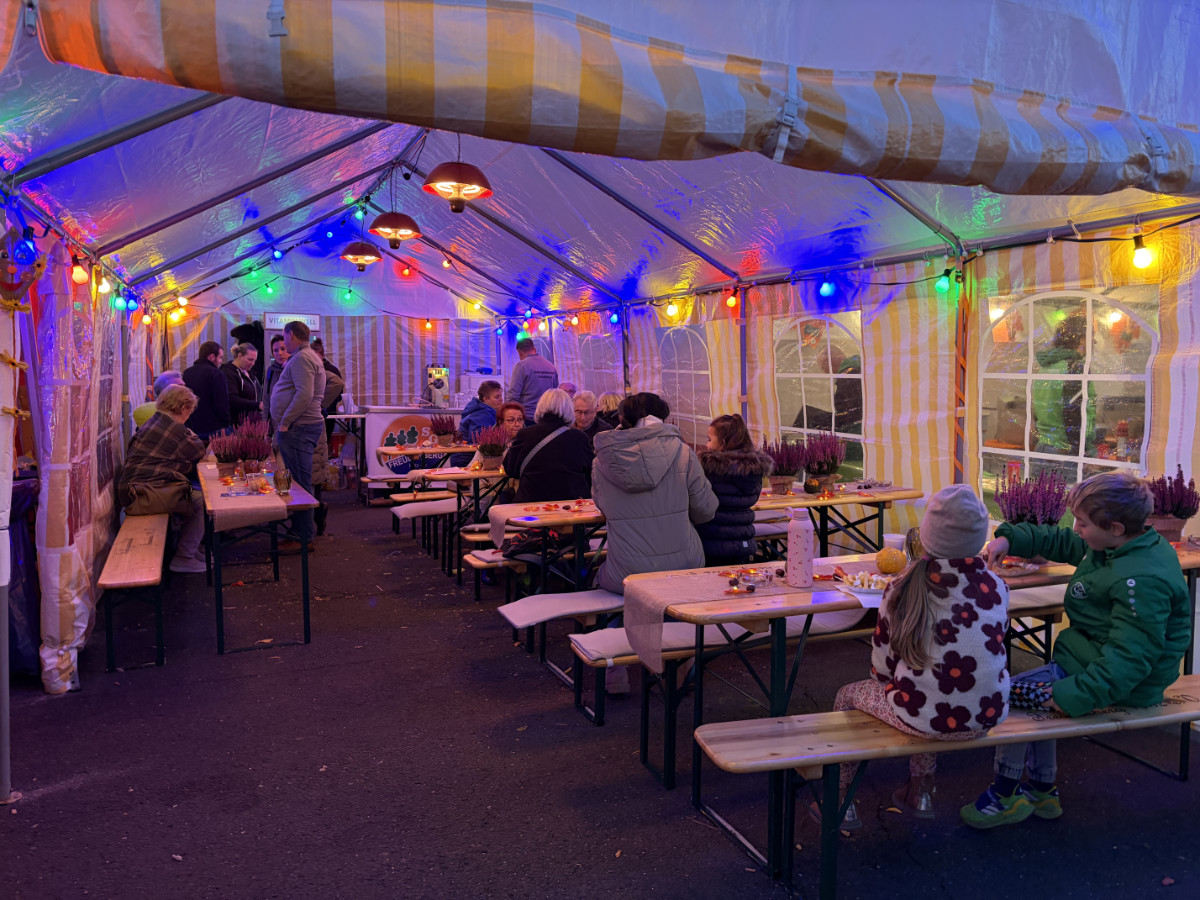 Auch dieses Jahr haben wir uns am Herbstzauberfest der Freudenberger Vereine beteiligt